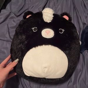 Squishmallow Selma